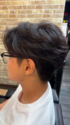 フェザーパーマ(担当 有松) barber genesisがスタイリングを行なったヘアスタイル