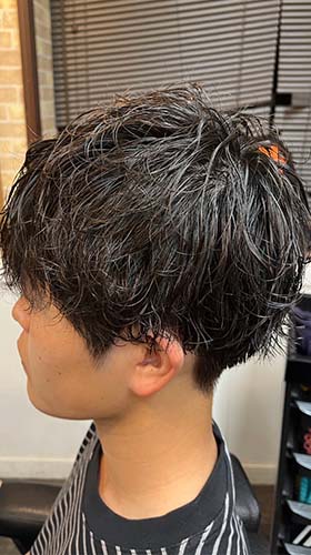 シャドウパーマ(担当 藤森) barber genesisがスタイリングを行なったヘアスタイル