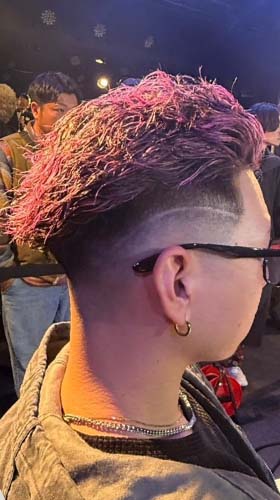 ツイスパ×ピンクメッシュ×ツーブロフェード(担当 藤森) barber genesisがスタイリングを行なったヘアスタイル