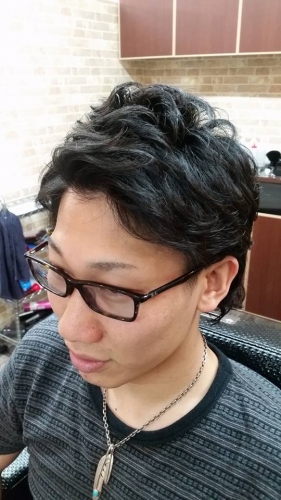 くせ毛風パーマ barber genesisがスタイリングを行なったヘアスタイル